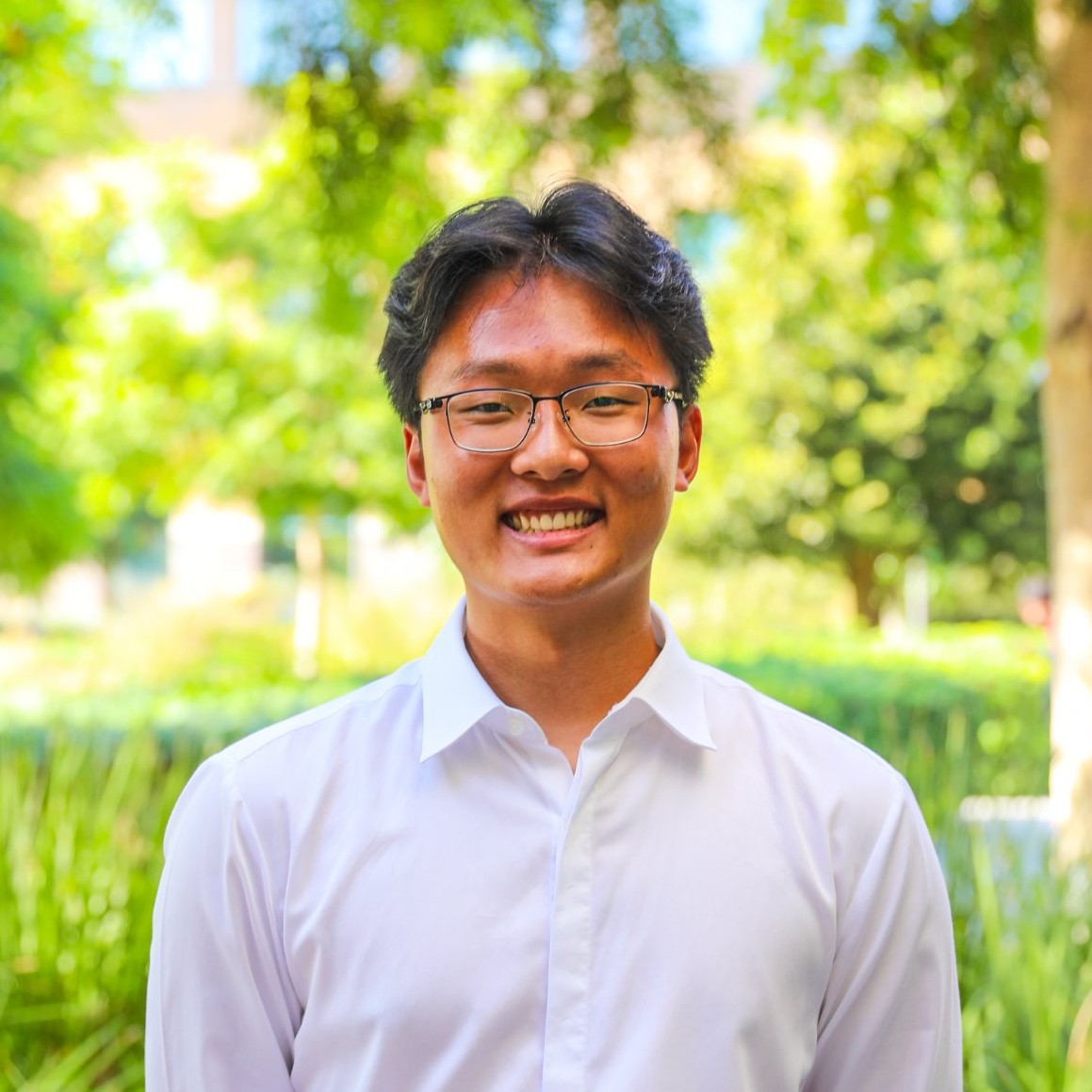 Photo of Isaac Hur